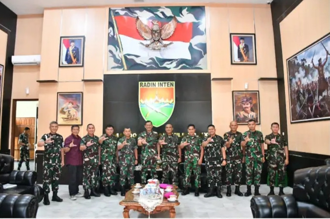 Danbrigif 4 Mar/BS Perkuat Kolaborasi Pertahanan Melalui Audensi Dengan Pangdam XX1/RI